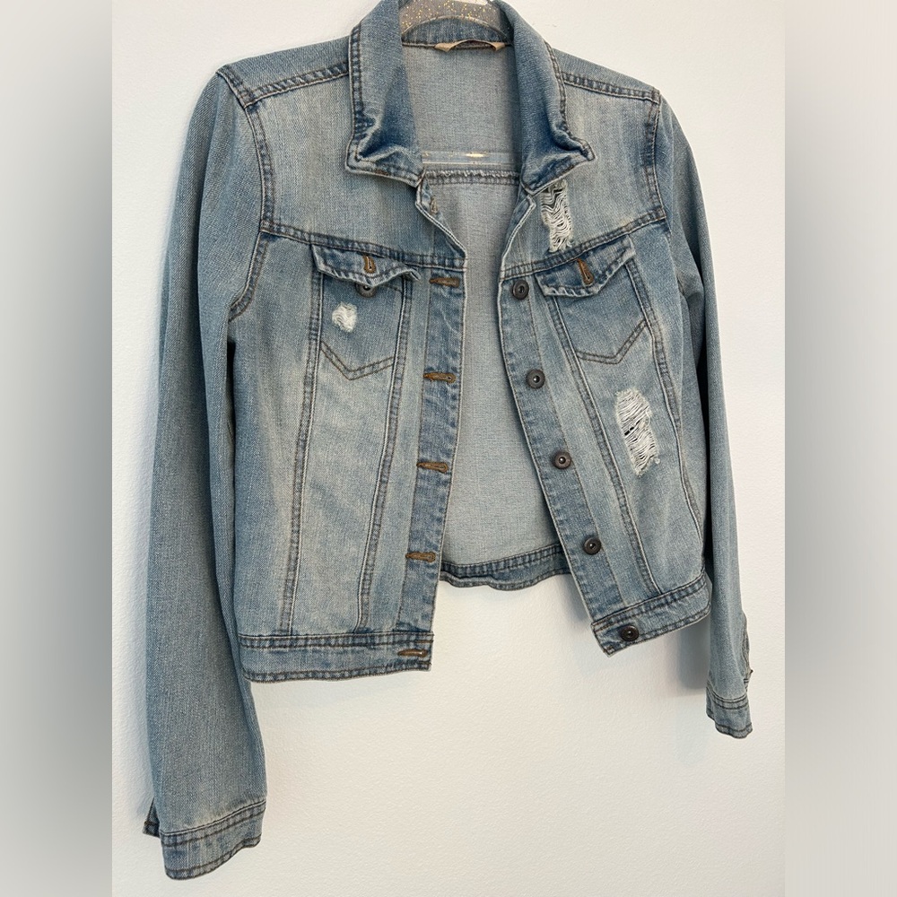 DENIM JACKET